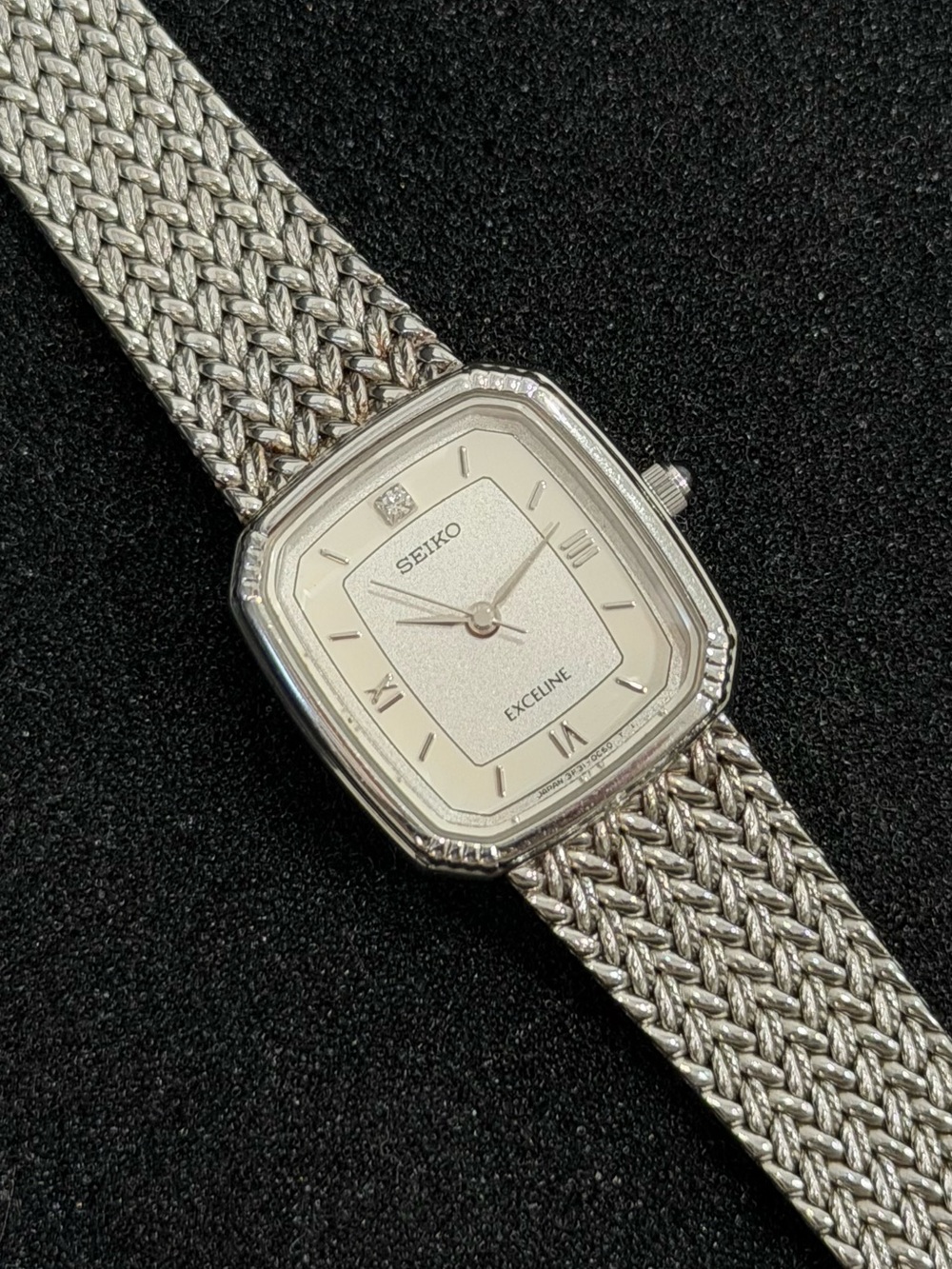 Vintage 1994 Seiko Exceline 3F31-5A30 Women’s Watch [Diamond Accent]